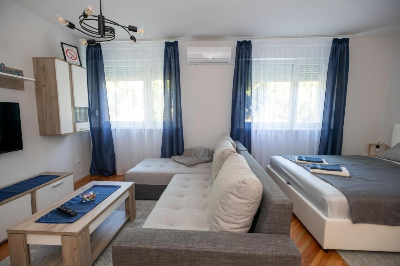 Apartman Studio Blue Subotica Exteriör bild
